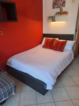 Stanza Privata in Casa Condivisa - Private Room in Shared Home, Turin (photo 3)