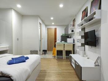 7 Floor - Mountain view Studio room at OZC near Kata beach, Kata Beach (foto 4)