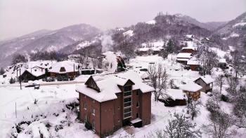BAJKA, Crni Vrh (fotografie 2)