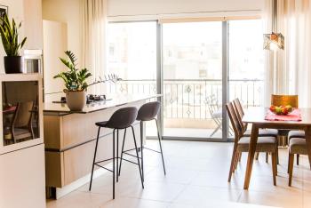 MedAbode - Bright & Spacious Stay in Swieqi, Malta, Is-Swieqi (foto 2)