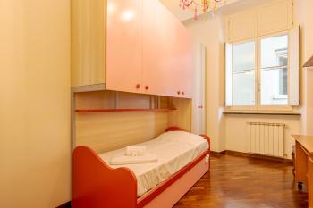 Genova Porto Antico Central Apartment x6, Генуя (фото 4)