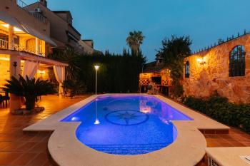 chalet, villa rodeada de naturaleza piscina a doce klm de Valencia y 7 del aeropuerto, Walencja (zdjęcie 5)