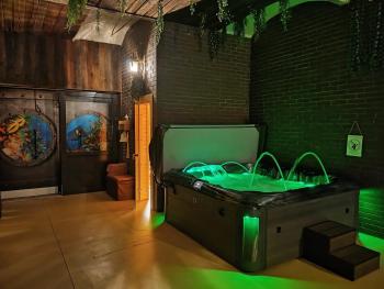 Ernests' unique townhouse with sauna, hot tub and free parking, Рига (фото 2)