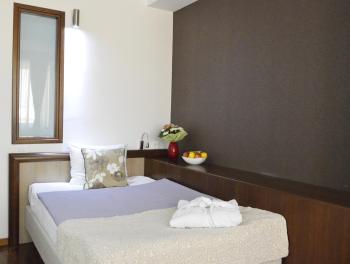 City5 ROOMS & SUITES by LSA - FREE PARKING, Skopje (foto 3)