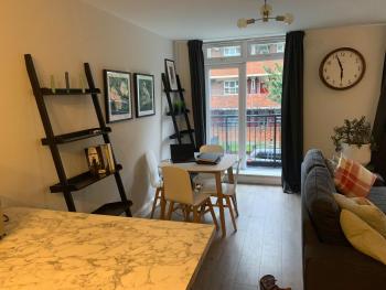 Lovely 2 Bedroom Flat near Whitechapel Station, Londýn (fotografie 5)
