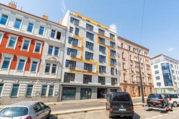 Brand new two room apartment #23 with FREE parking in the city center, Прага (фото 2)