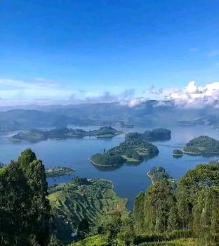Jay's, Kabale (photo 2)