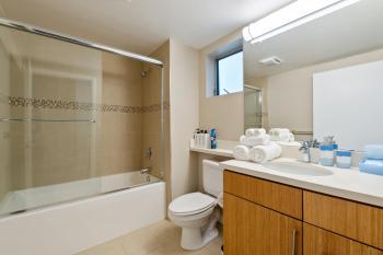 Artistic Studio in Downtown SM with Breathtaking Skyline View, Los Angeles (fotografie 5)