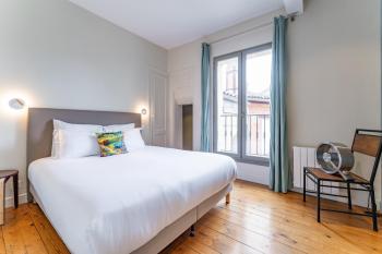 Magnifiques et lumineux Appartement de charme aux Quinconces ideal pour 4 ou 6 personnes, Bordeaux (Foto 4)