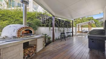 Oceanfront View - Pizza Oven, Pool, Beach, Sapphire Beach (photo 3)