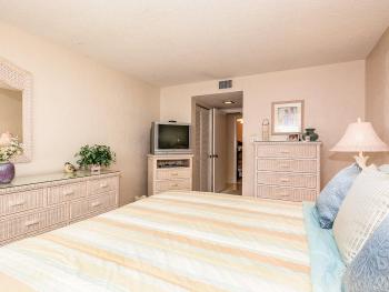 HA508 - Top floor 11 condo with beautiful ocean views, Edgewater (foto 5)