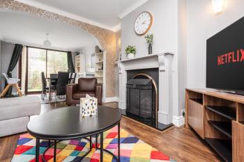 Elegant 3-Bedroom Manchester Retreat Free Parking KeenzChillz, Manchester (Foto 5)