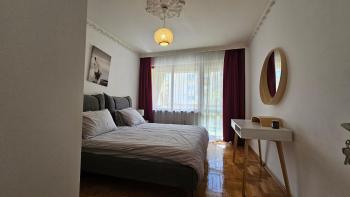 Business Park Retreat: 1BR with Mountain View, Sofia (Foto 4)