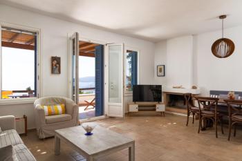 Sea & Sunset Terrace - Island House by Hostandros, Mpatsi (Batsi) (foto 4)