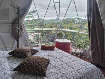 โดม มองโก แสงเพ็ญ, Khao Kho (foto 2)