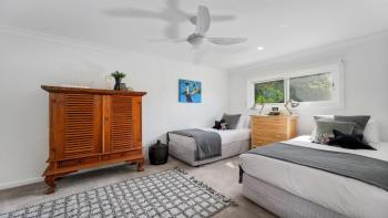 Zephyr on Sapphire - Stunning private property on absolute beachfront, Sapphire Beach (photo 3)