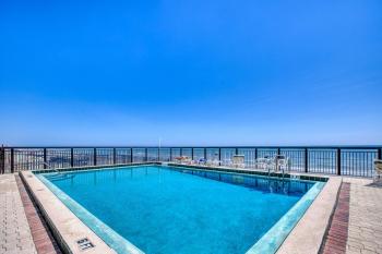 Ocean View with a beachfront pool at Ocean Trillium Condo ~ 402, New Smyrna Beach (foto 4)