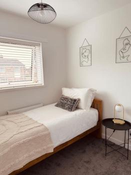 Stylish 3 bed in Peterborough, Peterborough (foto 4)
