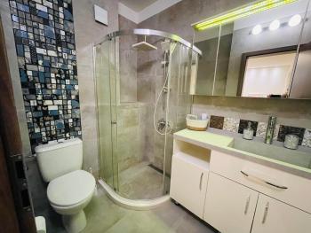A cozy home in the best center, София (фото 2)