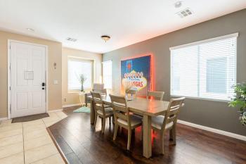 4BR king bed EVCharger, 10min to Strip Raiders Airport!, Las Vegas (photo 3)