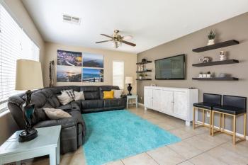 4BR king bed EVCharger, 10min to Strip Raiders Airport!, Las Vegas (photo 4)