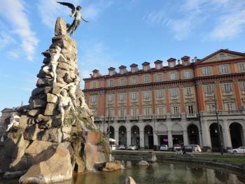 SWEET APT Piazza Statuto 9 Deluxe NEL PIENO CENTRO DI TORINO, Turín (fotografie 3)