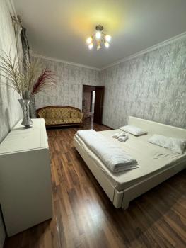 Трехкомнатная просторная квартира 137 кв центре возле ТЦ Infinity Mall, Atyraū (foto 2)