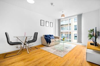 Birmingham City Centre Apartment -Fast Wifi - Netflix - JQ 404H, Birmingham (photo 2)