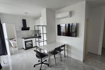 Air conditioned 2 room Apartment Vienna Gate, 4, Bratislava (Foto 2)