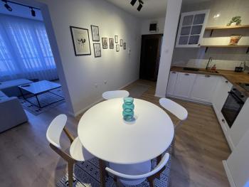 DOOR25, 2-Bedroom Apartment in Central Prishtina, Приштина (фото 4)
