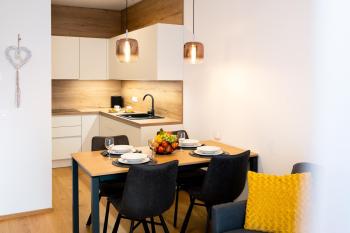 Masarykova Residence - Modern 1-Bedroom in City Center & Free Parking, Lublaň (fotografie 3)