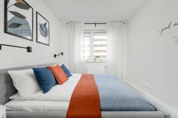 Miedziana Bright Apartment with Balcony and Parking Wroclaw by Noclegi Renters, Breslau (Foto 2)