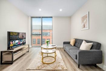 Stylish Apartment - 2 Bedroom - City Centre - JQ - WIFI - Netflix - 10AH, Birmingham (photo 2)