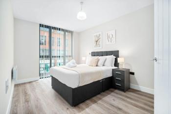 City Centre - 2 Bedrooms - Smart TV - WIFI - Jewellery Quarter - Intercom - 4AH, Бирмингем (фото 4)
