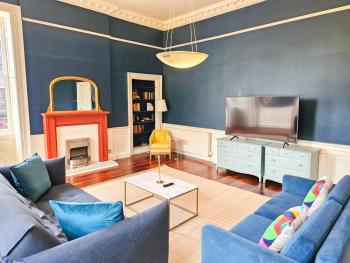 Spacious 2 Bedroom Apartment in the heart of New Town, Edinburgh (Foto 3)