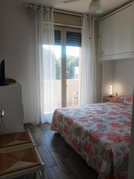 Comfy flat with terrace by the pool, Розолина-Маре (фото 3)