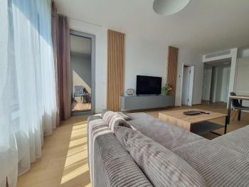 Modern apartment with garage parking, Bratislava (fotografie 3)