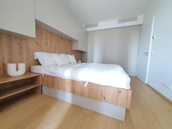 Modern apartment with garage parking, Bratislava (fotografie 4)