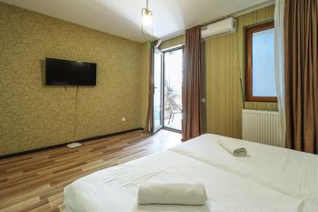 Stylish Studio in Old Tbilisi- By Wehost, Tbilisi City (photo 2)