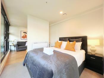 Comfy 1-bedroom studio in CBD, Auckland (foto 2)