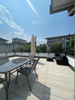 LA TERRAZZA - Very Quiet - Free park - 3 min from Varese center and lake - AIR Conditioning - Cycling friendly, Varese (fotografie 2)