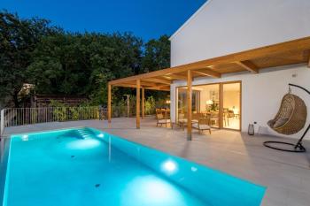 Villa 2 with Pool Soline, Krk, 280 m from beach, by 4Villas, Soline (fotografie 2)