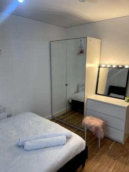Cozie 1 BR apartment, Manchester (Foto 3)