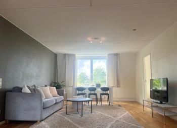 Trerumslägenhet centralt belägen med bubbelpool, Stockholm (fotografie 2)