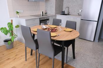 SpaceMore Apartments, Dmowskiego - 20 minut do RYNKU, Self Check-In 24H, Parking, City bikes, Breslau (Foto 4)