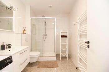 Beautiful apartment (80m2) with a large terrace, Bratislava (fotografie 5)