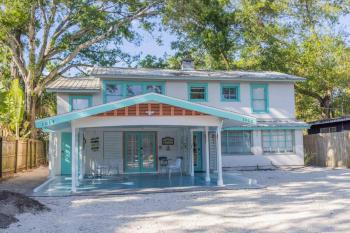 2BR at Lecom Park Downtown Beaches & Ample Parking Space, Bradenton (Foto 3)