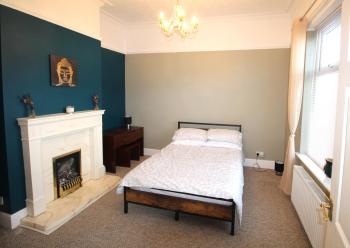 Large 3 Bed Bungalow - Parking - Garden, Birmingham (fotografie 5)