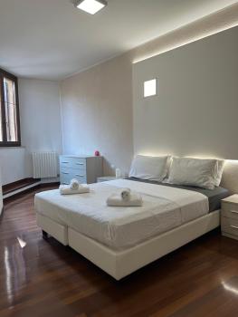 Cavour Luxury Apartments, Verona (fotografie 3)
