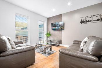 Stylish 2 Bedroom Flat in Birmingham JQ, Sleeps 6, Free WIFI and Secure Parking, Birmingham (foto 2)